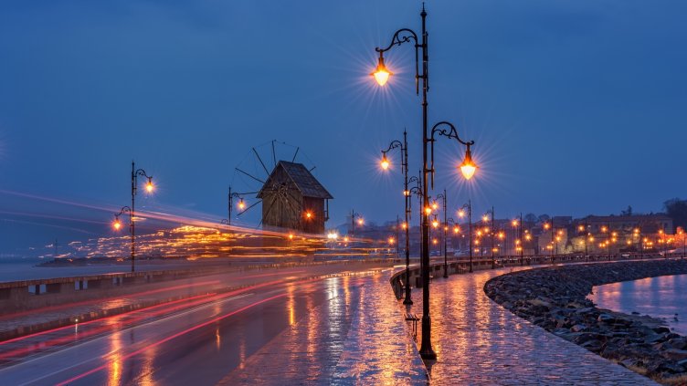 Увеличават се жителите на Несебър и Свети Влас