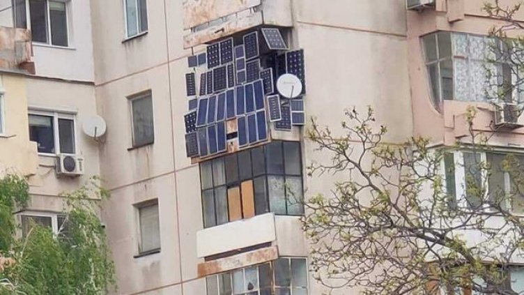 Геният на славянското инженерство: Столичани покриха тераса със соларни панели