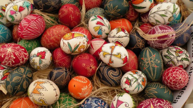 Най-дългото великденско хоро ще се извие в неделя във Варна