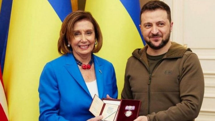 Нанси Пелоси се срещна със Зеленски в Киев (ВИДЕО)