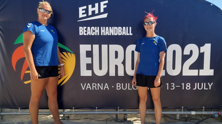 И български съдийки свирят на Европейското по плажен хандбал във Варна