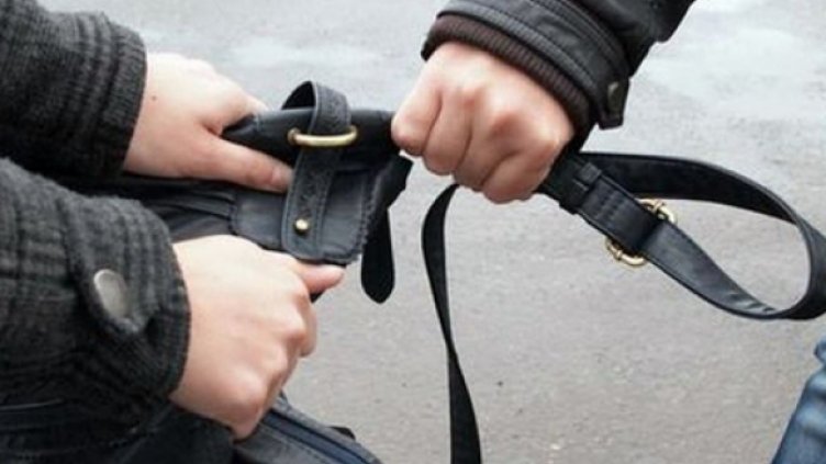 6 години затвор за мъж, откраднал дамска чанта във Варна
