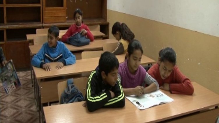 Училище не прие ромчета