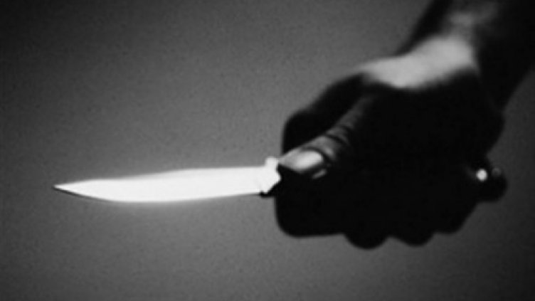 Варненец е нападнат с нож и обран на улица в Бургас