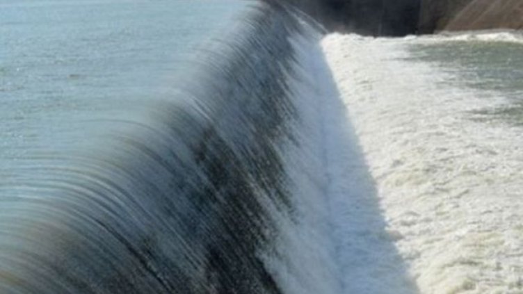 Няма опасност от преливане на язовирите в страната