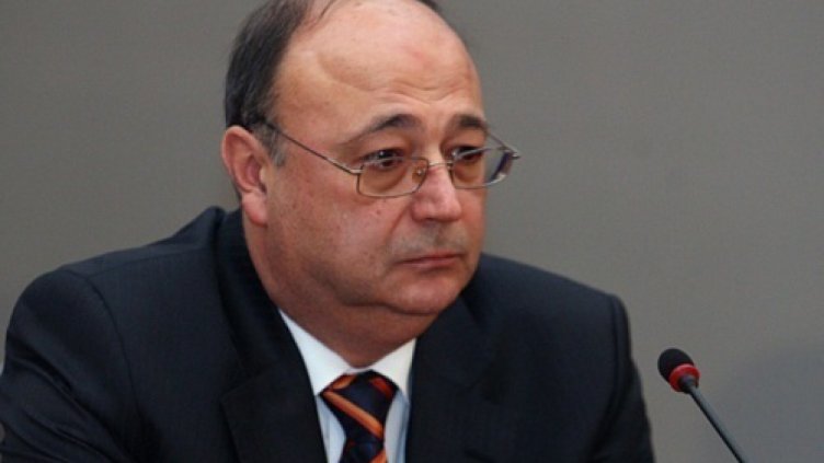 МВР още търси Сертов