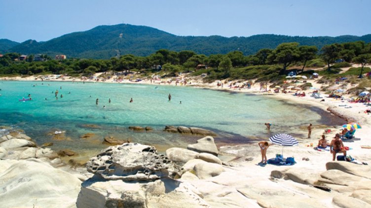 Нашенци пак окупират Халкидики за Великден