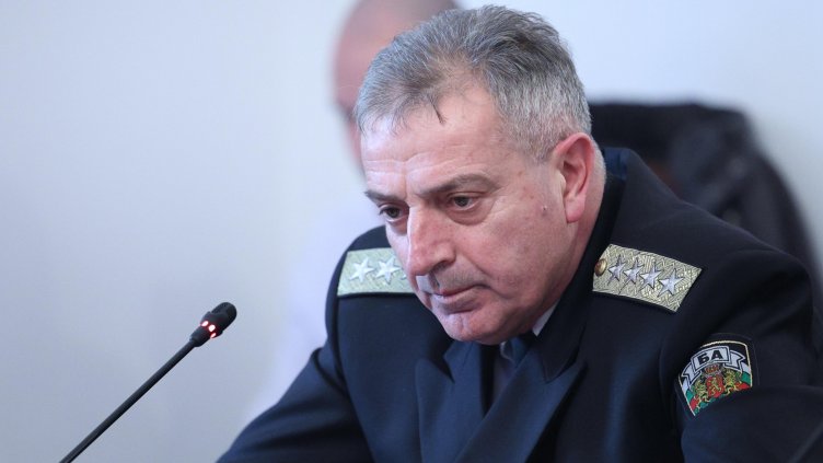 Край на ерата на УАЗ-ките: Оборудват армията с нови 320 джипа