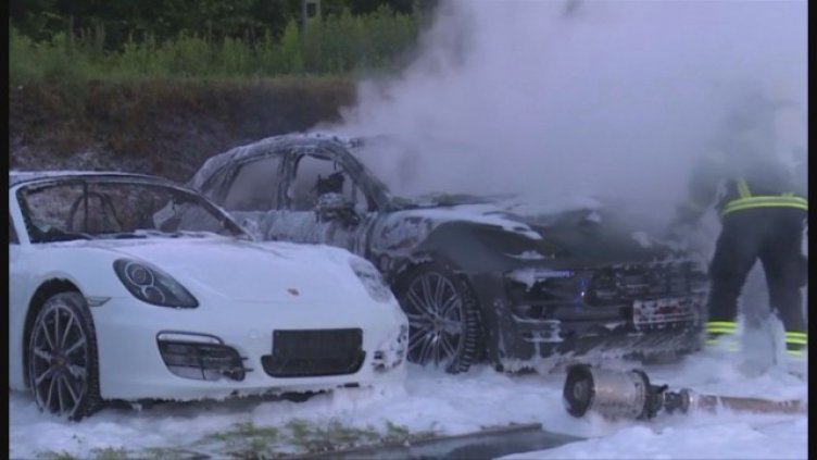 Съдят за палеж на Порше младеж, вече подсъдим за опит за убийство във Варна