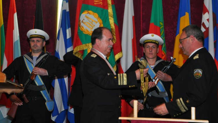 Комодор Димитър Ангелов отива на служба в чужбина