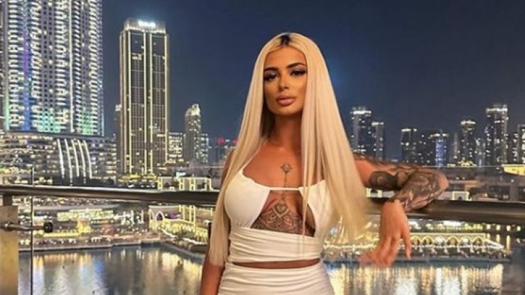 Хванаха "Мис Силикон" да шофира дрогирана