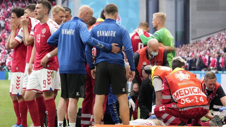 УЕФА с признание към лекаря на "Лудогорец" от инцидента с Ериксен