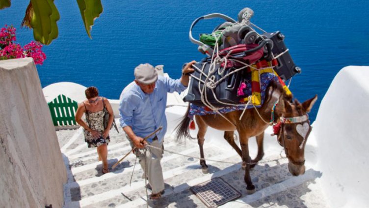 Магаретата на остров Санторини получиха защита 