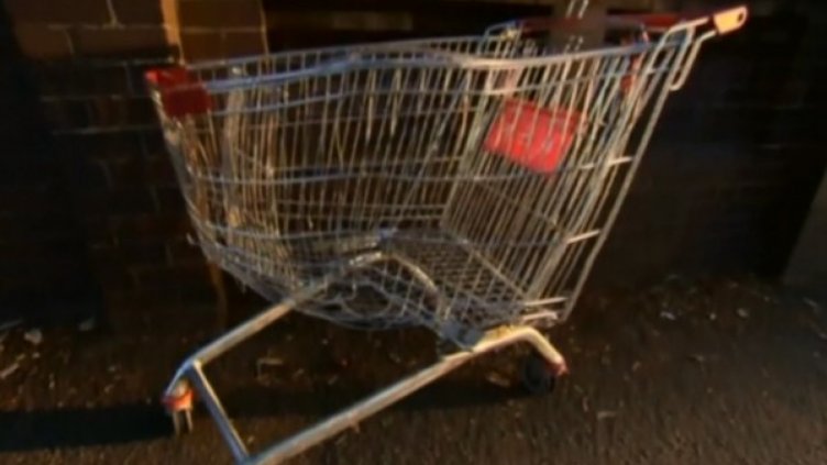 От играчка-плачка: Смърт в пазарска количка