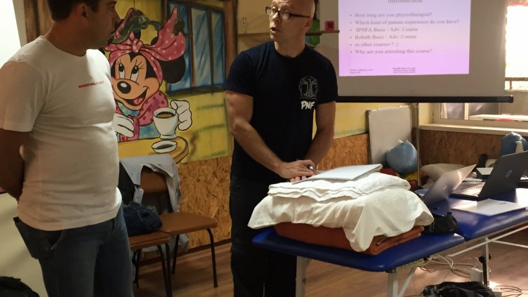 Водещ немски терапевт обучава варненски кинезитерапевтите и рехабилитаторите