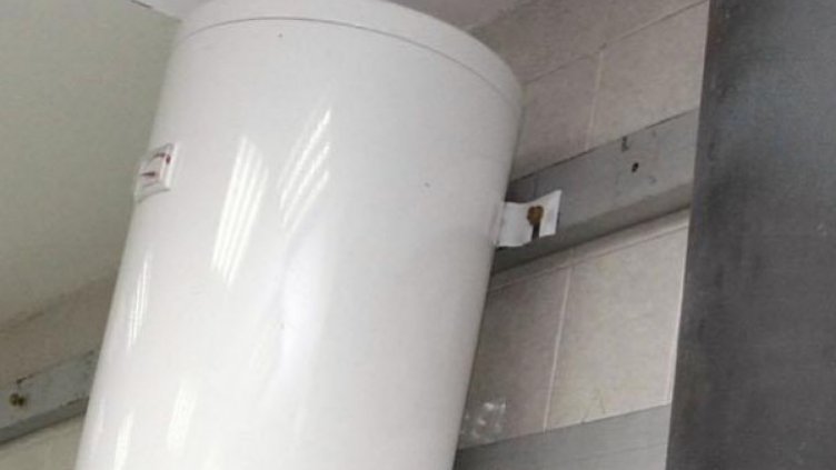 Взрив на бойлер рани две момичета в Пловдив