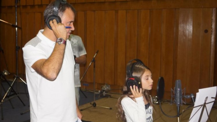 Крисия записва специална песен за Детската Евровизия 2015