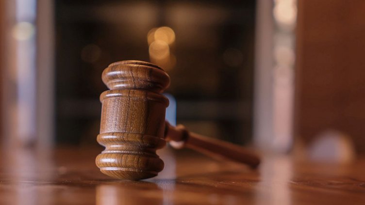 Касиерка на „Пътна полиция” прибра 7680 лв. от „щастливи номера”