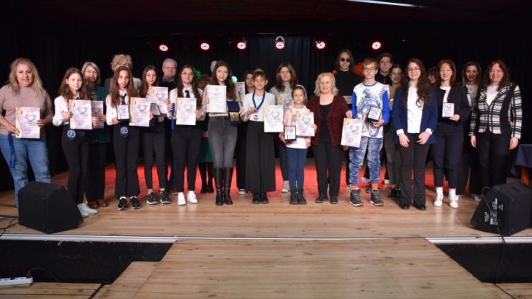 Връчиха призовете на лауреатите в Националния литературен конкурс „Любовта в нас“