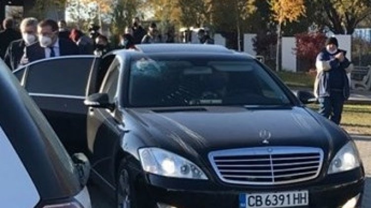 Здравният министър е катастрофирал на път за Варна