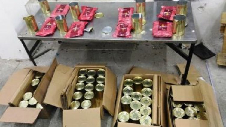 60 кг нелегален тютюн в консерви откриха митничари в товарен автомобил