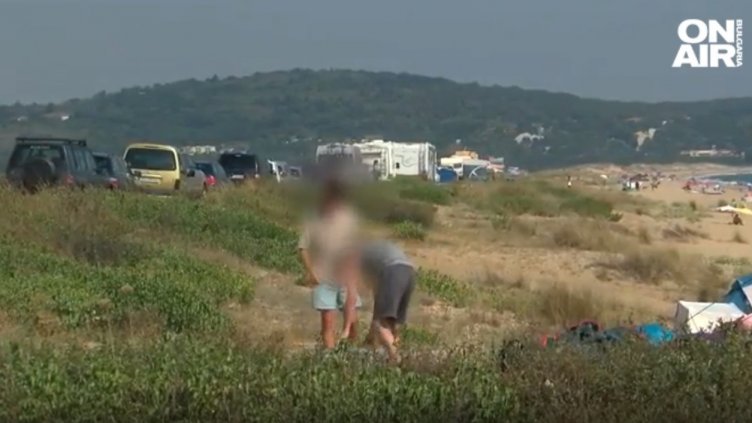 Кемпери и каравани окупираха незаконно плаж (ВИДЕО)