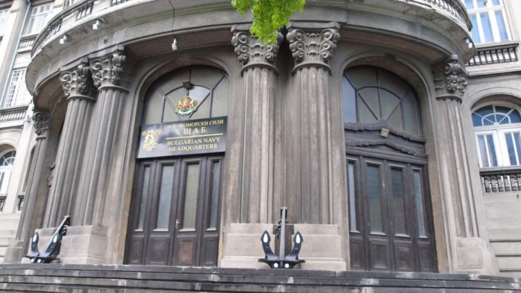 Парламентарната комисия по отбрана днес има изнесено заседание във Варна