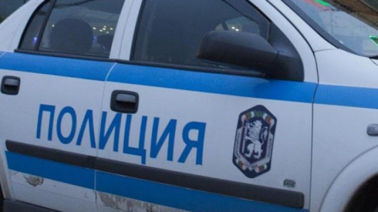 Пиян шофьор блъсна патрулка в Разград