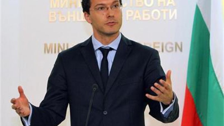 Канада ще ни маха визите, май