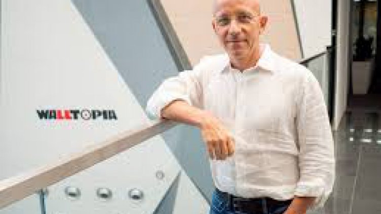 Падна самолетът на шефа на "Уолтопия"