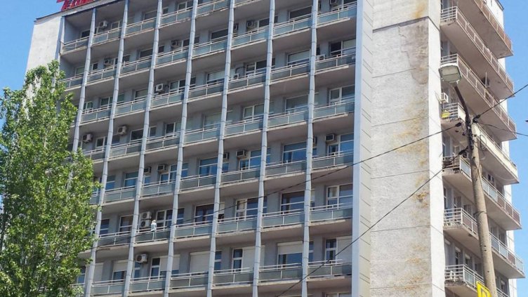 Младеж с изгаряния след като пил натурален сок