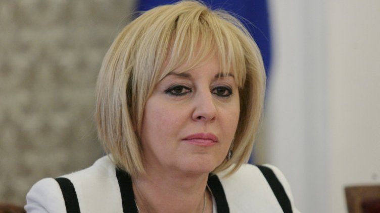 Омбудсманът с оферта: Нейната оставка срещу законодателни промени