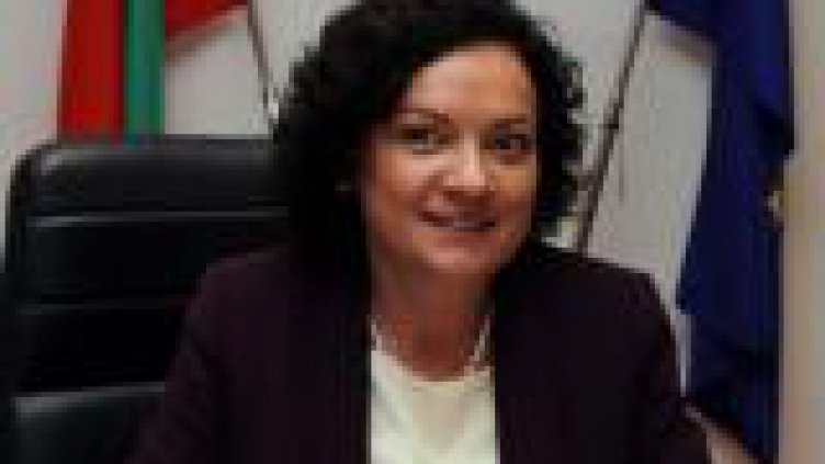 Министър Ивелина Василева: Продължава червеният код за тревога