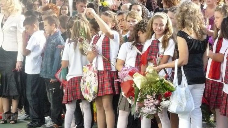 Дни преди 15-ти: Десетки училища – в ремонти