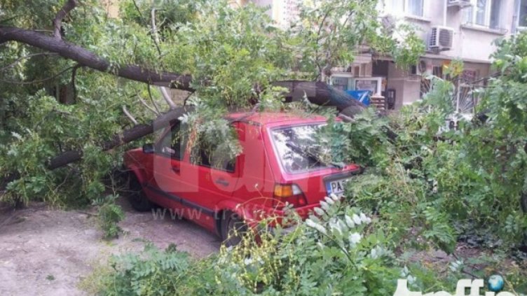 Огромен клон премаза автомобил в Пловдив