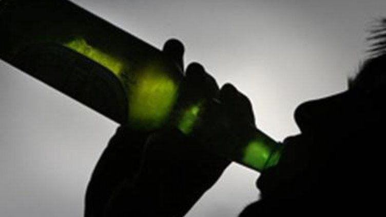 Тревожно: 350 000 българи зависими от алкохола