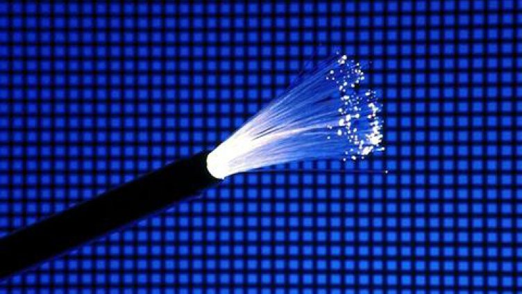 Оптични кабели предсказват земетресения