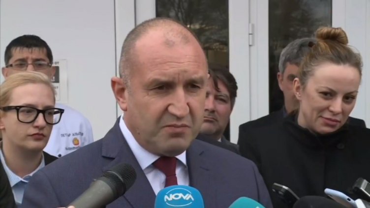 Президентът с нови критики към премиера заради шефа на ДАНС