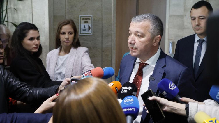 Драгомир Стойнев: Всички депутатски имунитети трябва да паднат