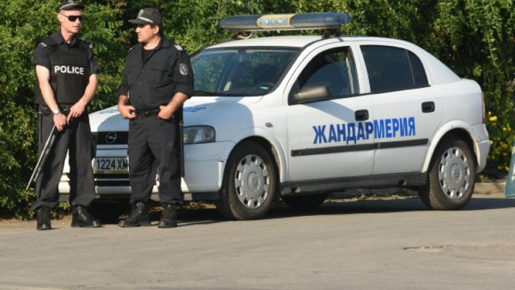Затягат сигурността в София, остава масовата охрана