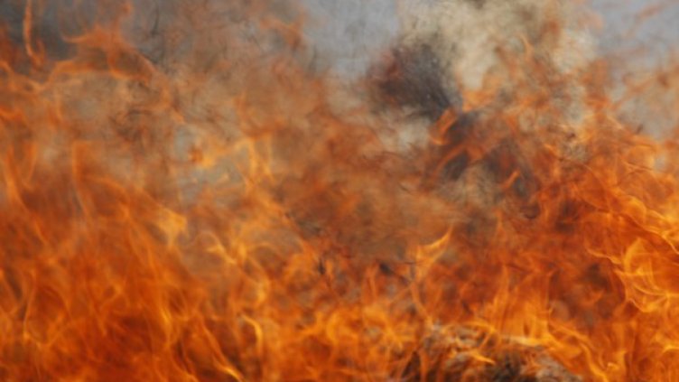 Жена загина в пожар в Казанлък