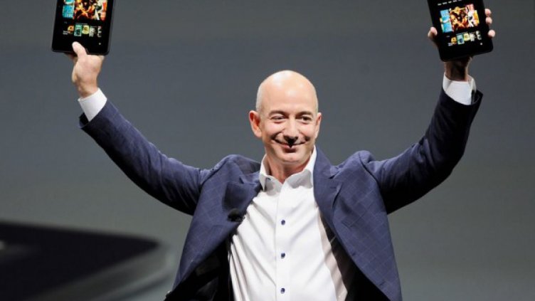 Джеф Безос надмина Бил Гейтс по богатство с $90 млрд.