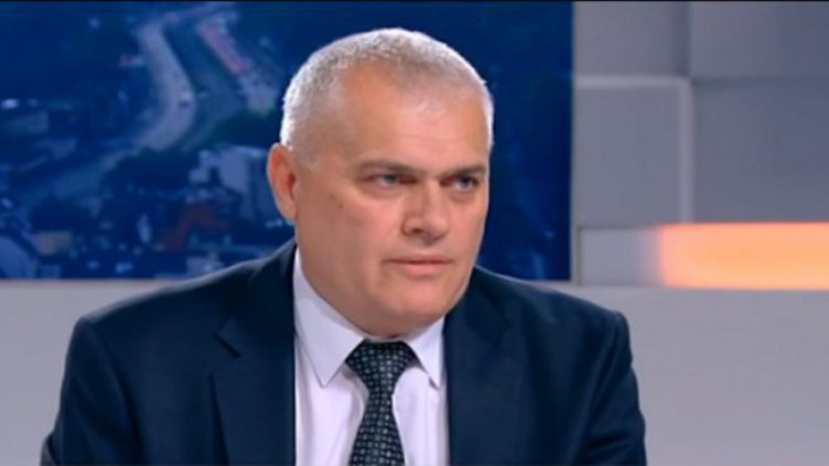 С колко да се повишат заплатите в МВР? От 1 до 15%, но по равно 