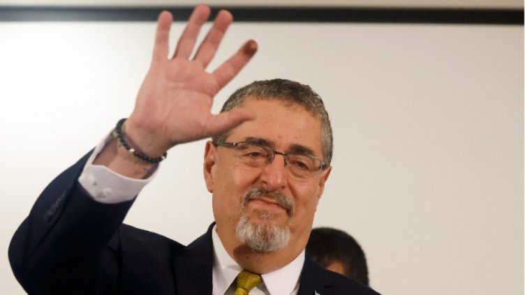 Бернардо Аревало победи на втория тур от президенските избори в Гватемала