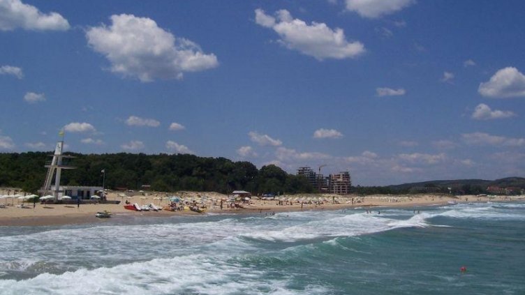 Кошмар на Китен: Дете се удави, сестра й едва е спасена, в болница е