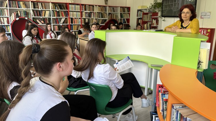 Ученици от Варна научиха какви са рисковете от употребата на наркотици и алкохол