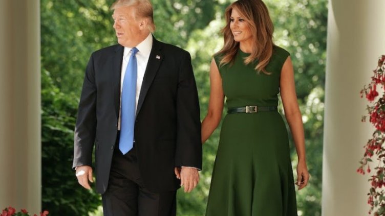 Тръмп вече е на… топло! С Мелания са в пищното си имение във Флорида