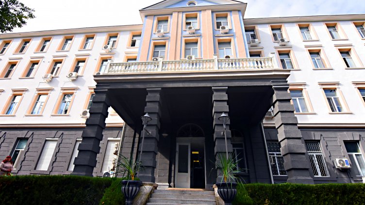 Модернизираха най-старата сграда в Окръжната болница във Варна (Снимки)