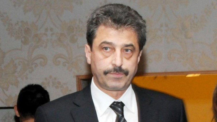 Цветан Василев заплаши "Аликс Партнърс" с дело