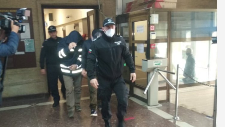 Задържаните от "Vera Su" остават в ареста